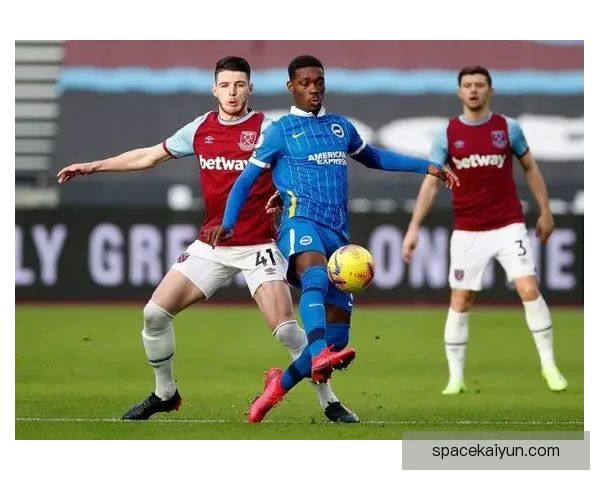 赖斯技术特点分析：在中场位置展现出的出色控球与组织能力。